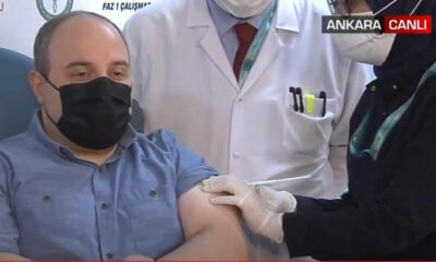 Mustafa Varank yerli aşının ikinci dozunu oldu!.