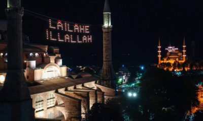 Ayasofya 87 yıl sonra Kadir Gecesi’ni mahyalarıyla karşıladı!.