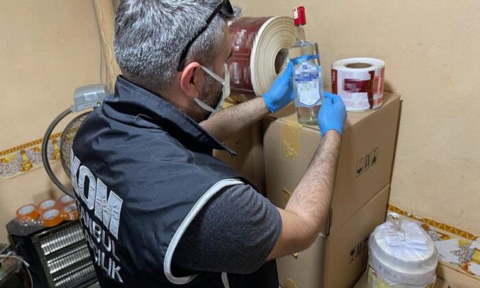 Başakşehir’de 2 ton kaçak içki ele geçirildi!.