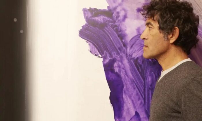 İtalya’da görünmez heykel 150 bin liraya satıldı!.