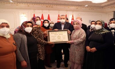 Cumhurbaşkanı Erdoğan, Diyarbakır anneleriyle iftarda buluştu!.