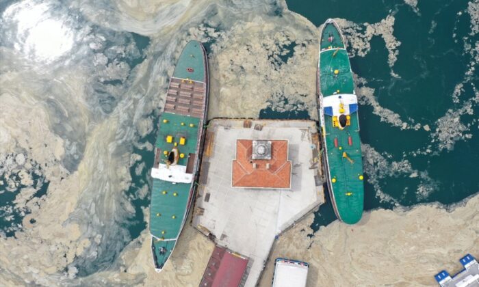 İmamoğlu’nun temel atmama töreninin sonucu! Marmara Denizi’ni deniz salyaları kapladı!.