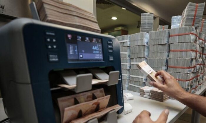 IMF raporuna göre Türkiye likit destekle devleri geride bıraktı!.