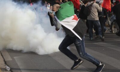 Yunanistan’da terörist İsrail’i protesto eden göstericilere polis müdahalesi..