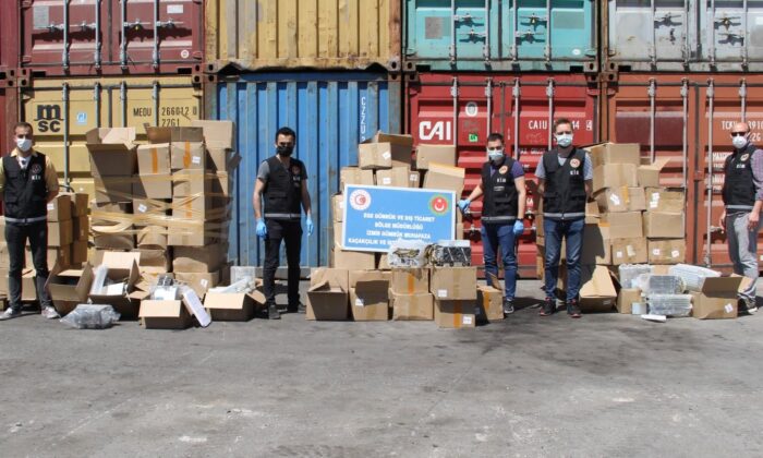 İzmir’de kripto para operasyonu! 4 gözaltı..