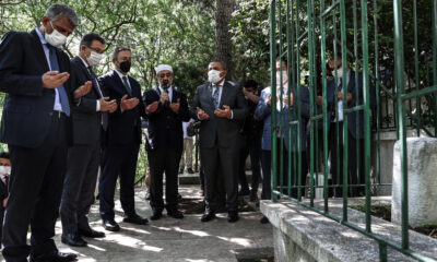 Vefatının 38’inci yılında Üstad Necip Fazıl kabri başında anıldı!.