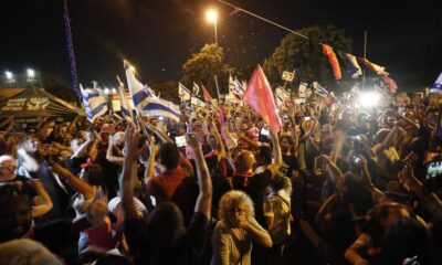 Terörist İsrailliler, Amerikan köpeğinin gidişini kutluyor!. “Güle güle Bibi..” (video haber)