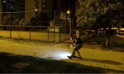 15 yaşındaki çocuk kendisini uyaran polisi bıçakladı!.