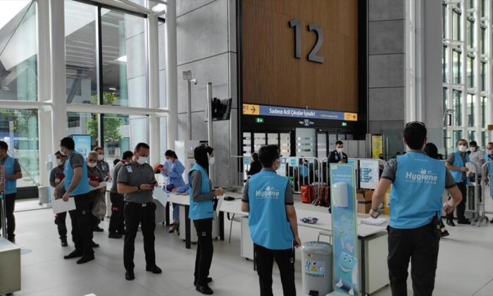 İstanbul Havalimanı’nda aşı merkezi hizmete açıldı!.