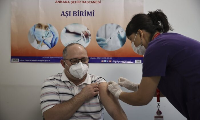 50 yaş ve üzeri vatandaşlar için aşılama başladı!.