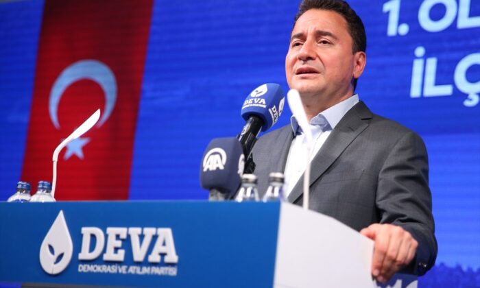 Babacan, kapalı mekanlara girişte aşı zorunluluğunun olması gerektiğini söyledi!.