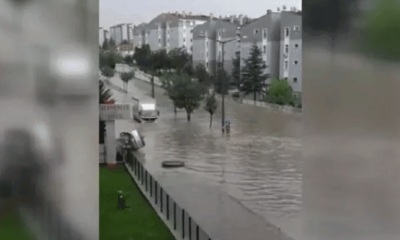 Başkentte sağanak yağış hayatı felç etti!.
