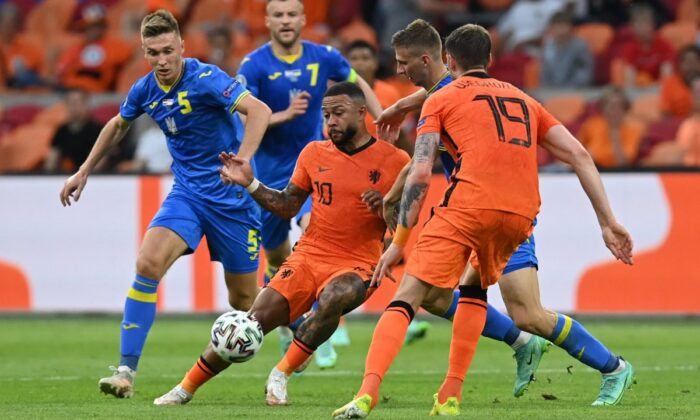 Hollanda, Ukrayna’yı 3 golle devirdi!.
