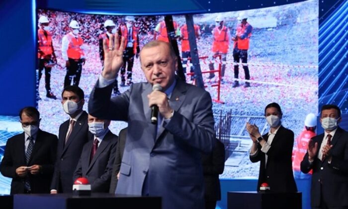 Kanal İstanbul Sazlıdere Köprüsü’nün temeli atıldı!.