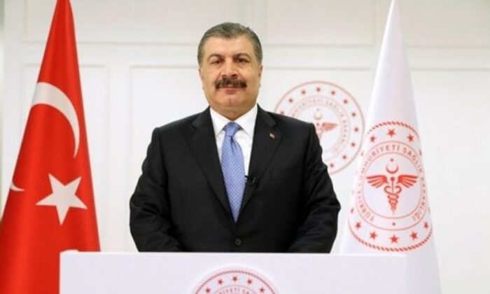 Fahrettin Koca’dan coronavirüs geçiren hastalara aşı müjdesi! 3 aya düştü!.