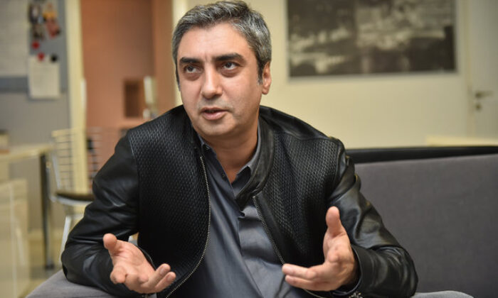 Boşandığı eski eşinin tarikat ve zikir iddiaları ortaya çıktı!. Necati Şaşmaz kendisini Mehdi olarak görüyormuş!.