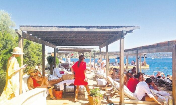 Bodrum’un coronavirüs tarifesi! Lahmacun 110, plaja giriş 750 lira..