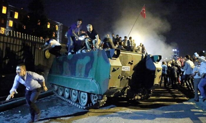 15 Temmuz darbe girişimi davalarında 8 bin 724 sanık hakkında karar verildi!.