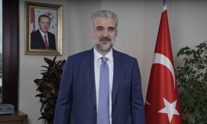 AK Parti İstanbul ilçe belediyelerinden yanan ormanlara 200 bin fidan bağışı..