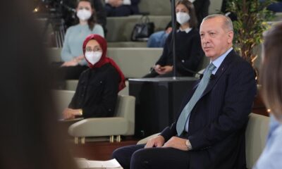 Başkan Erdoğan öğrencilerin sorularını yanıtladı! “Bu, Cumhuriyet tarihinde görülmüş bir durum değil..”