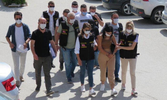 Eskişehir’de fuhuş operasyonu! 2 tutuklama..