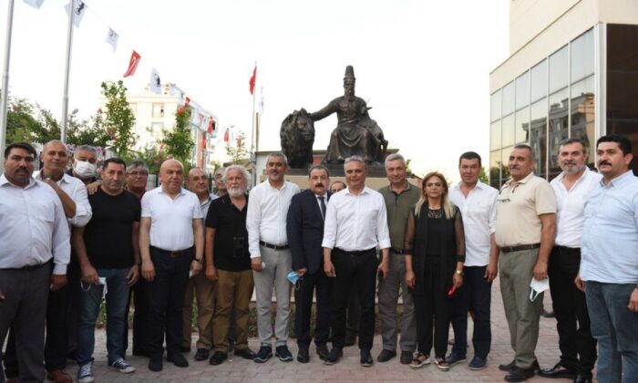 Başka bildikleri iş yok nasıl olsa! CHP’li Muratpaşa Belediyesi’nden Hacı Bektaş Veli heykeli..