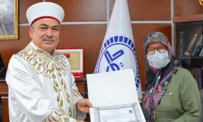 Hollandalı tiyatro yönetmeni Müslüman oldu!.