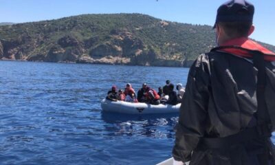 İzmir açıklarında, Yunan unsurlarınca Türk Kara Sularına itilen 344 kaçak göçmen kurtarıldı