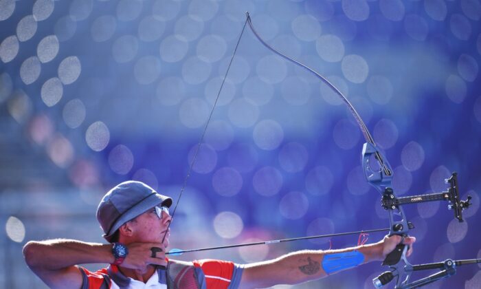 Milli Okçumuz Mete Gazoz altın madalyanın sahibi..