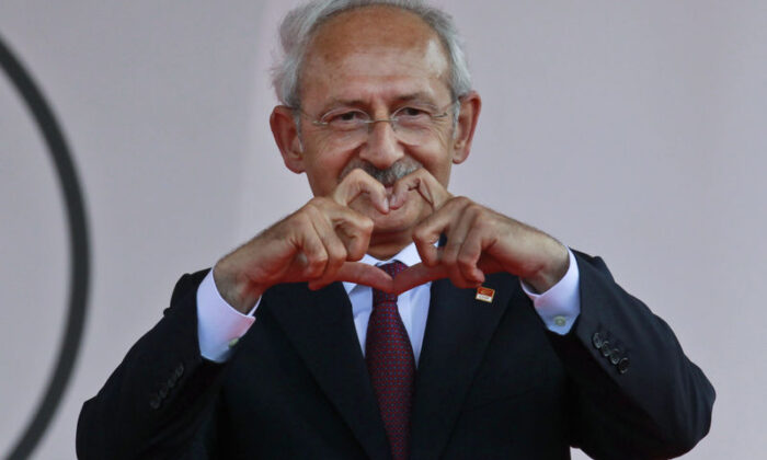 Kılıçdaroğlu Başbağlar Katliamı için tweet attı ama koltuk değneği PKK’ya tek söz edemedi!.