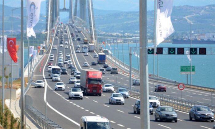 Osmangazi Köprüsü’nde bayramda geçiş rekoru kırıldı!.