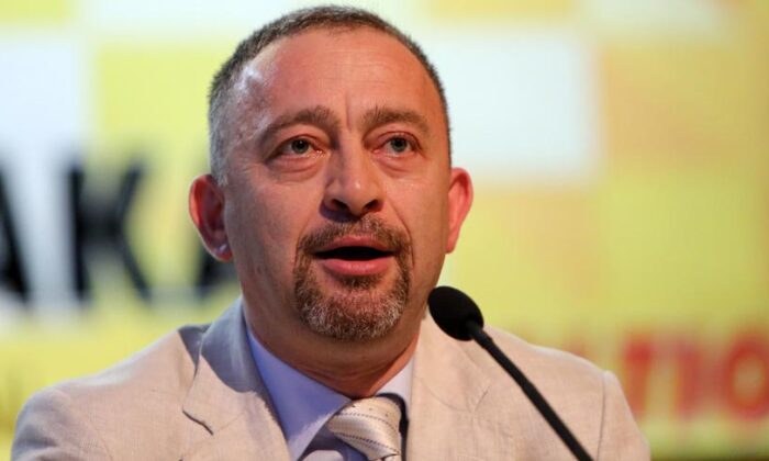 Ümit Kocasakal’dan Zülfü Livaneli’ye zehir zemberek sözler!. “Kullanışlı Dönekler, Renkli Sorosçular, Liboşlar!.”