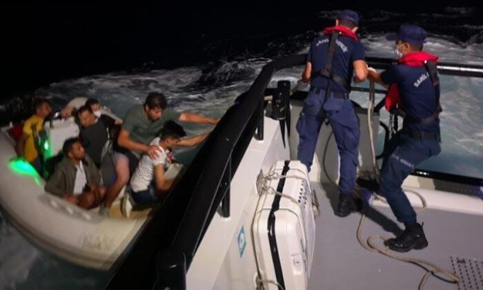 Bodrum’da Yunanistan unsurlarınca Türk Kara Sularına itilen 44 düzensiz göçmen kurtarıldı!.