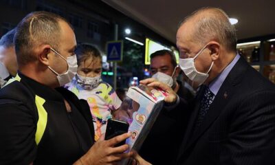 Cumhurbaşkanı Erdoğan’dan Çengelköy’de sürpriz ziyaret..