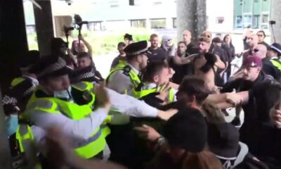 Aşı karşıtlarından BBC binasına baskın..