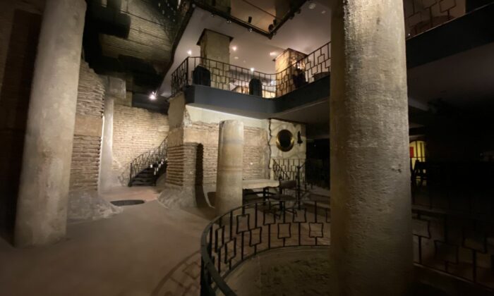 Fatih’teki tarihi yapının üstüne otel ve iş hanı yapıldı!.