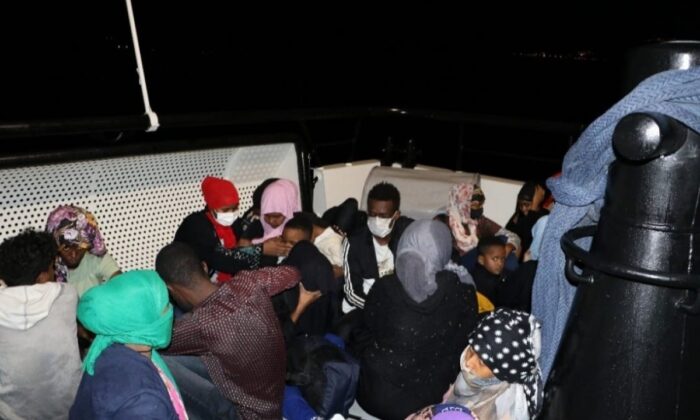 Çanakkale’de Yunanistan unsurlarınca Türk Kara Sularına itilen 59 düzensiz göçmen kurtarıldı!.