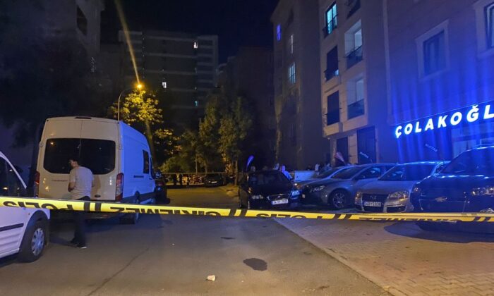 Kartal’da korkunç cinayet! Anne ve kızı evlerinde bıçaklanarak öldürülmüş halde bulundu!.