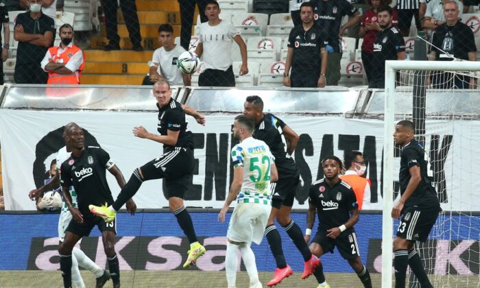 Beşiktaş, Rizespor’u evinde 3-0 mağlup etti!.