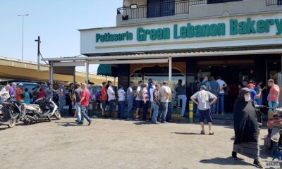 Türkiye’nin CHP dönemini hatırlatan görüntüler.. Lübnan’da akaryakıt ve ekmek kuyrukları oluştu!.