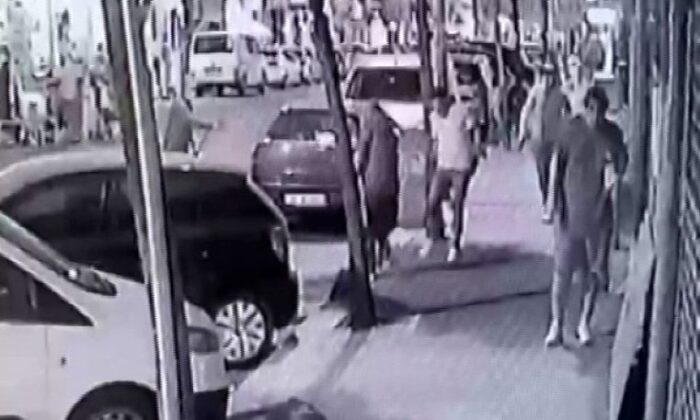 Bayrampaşa’da silahlı saldırı..