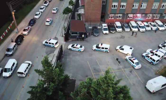 Yalova’da uyuşturucu operasyonu! 10 gözaltı..