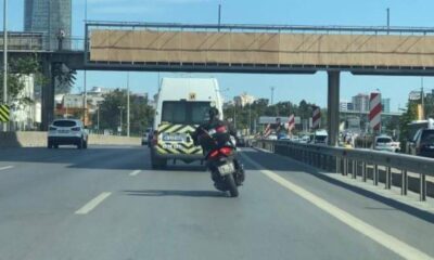 Ataşehir’de motosikletle tehlikeli dans kamerada.. (video haber)
