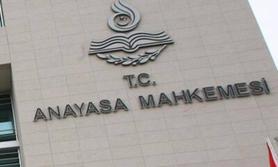 AYM’den ihraç edilen akademisyenler için karar..