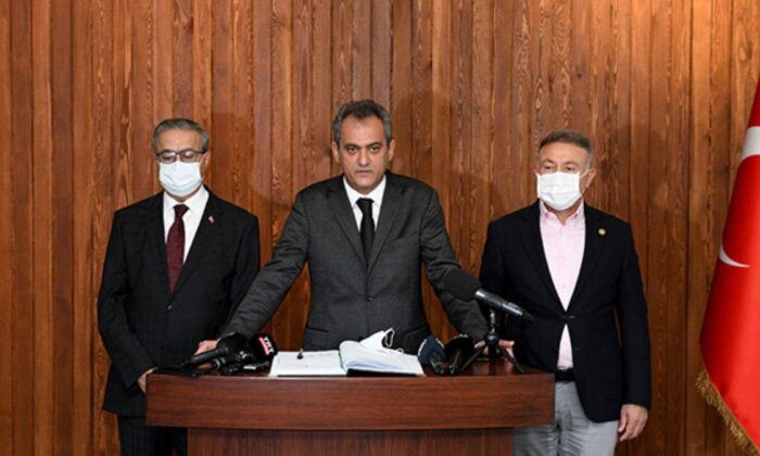 Bakan Özer’den yüz yüze eğitim açıklaması..