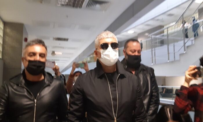 Özcan Deniz, eski eşini darp ettiği iddiasıyla hakim karşısına çıktı!.