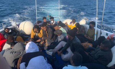 Ayvalık açıklarında Yunanistan unsurlarınca Türk Kara Sularına itilen 35 kaçak göçmen kurtarıldı!.