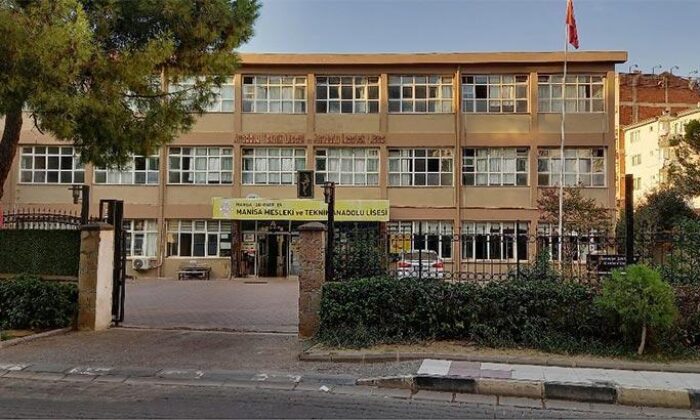2 öğrenci pozitif çıkınca sınıf karantinaya alındı!.