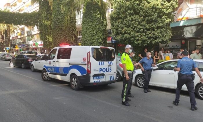 Aydın’da zehir tacirlerine baskın! 10 gözaltı..