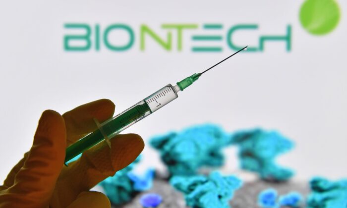 Biontech’ten ailelere uyarı!. “12-15 yaş aralığındaki çocuklarınıza yaptırmayın!.”